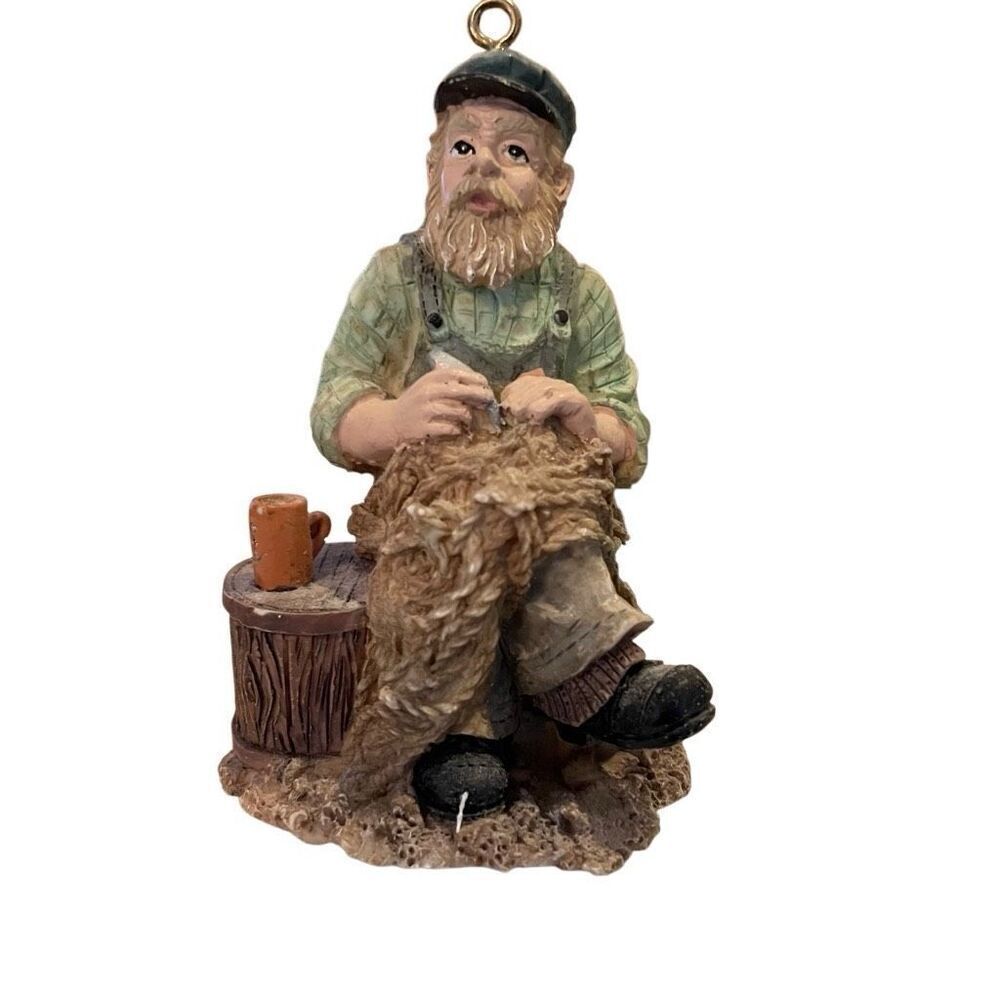 Vtg Beachcombers Intl “Old Salts” Collectible Ornaments ‘Mending Nets’ Fisherman